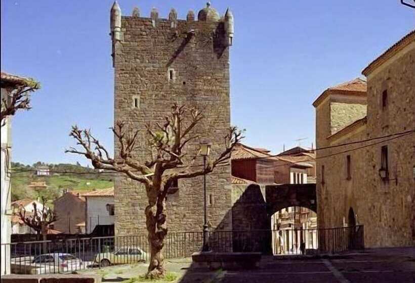 田舎風ホテル Castillo Valdés Salas