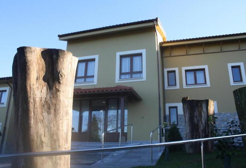 فندق ريفى Lupa