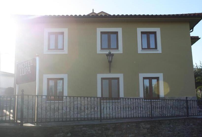 فندق ريفى Lupa