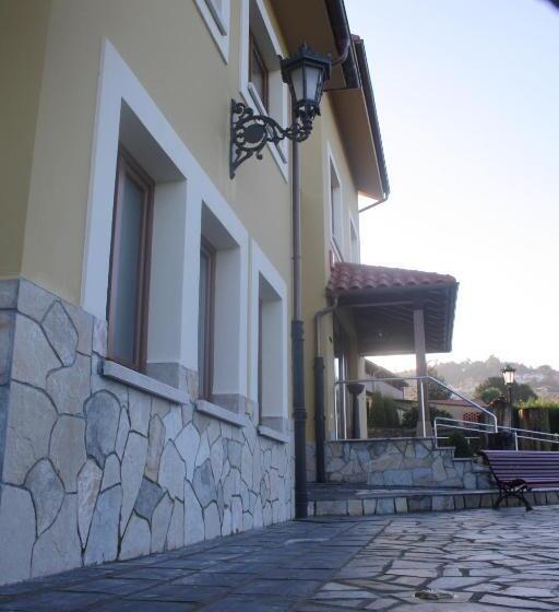 هتل روستایی Lupa