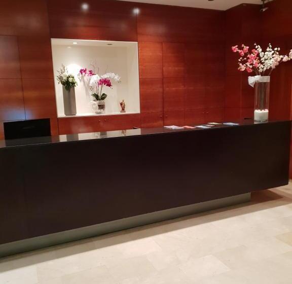 Отель Sant Bonifaci Petrer