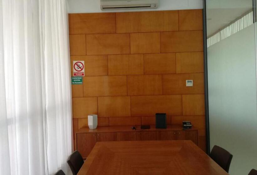 Отель Sant Bonifaci Petrer