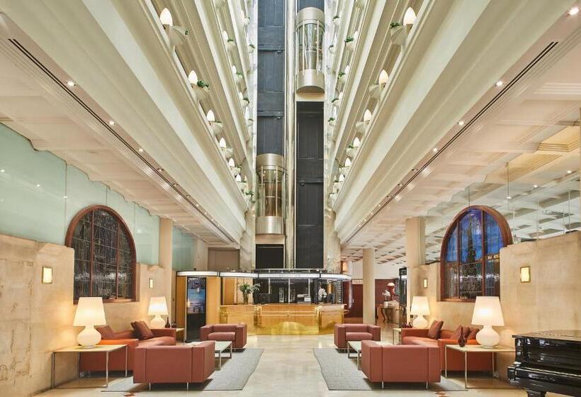 فندق Silken Ciudad De Vitoria