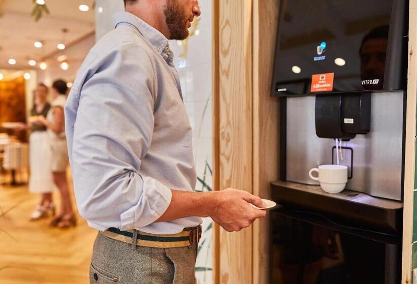 فندق Silken Ciudad De Vitoria