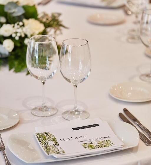 فندق Silken Ciudad De Vitoria