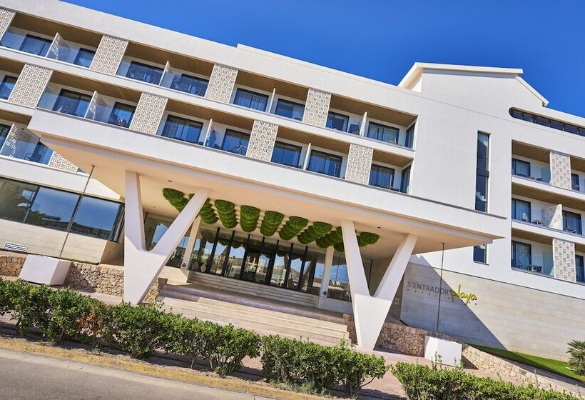 Отель & Spa S'entrador Playa