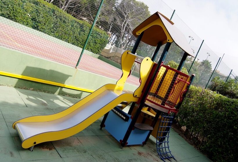 Отель & Spa S'entrador Playa