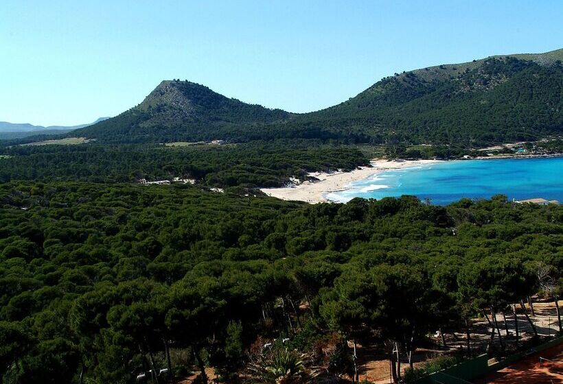 Отель & Spa S'entrador Playa