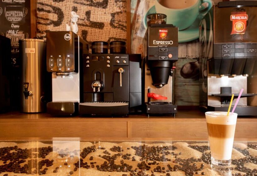 ホテル Thb Cala Lliteras   Adults Only