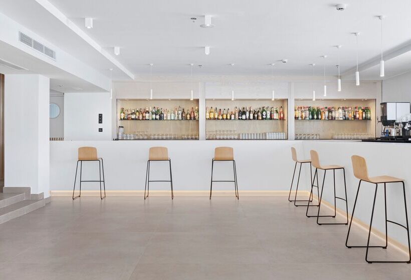 ホテル Thb Cala Lliteras   Adults Only