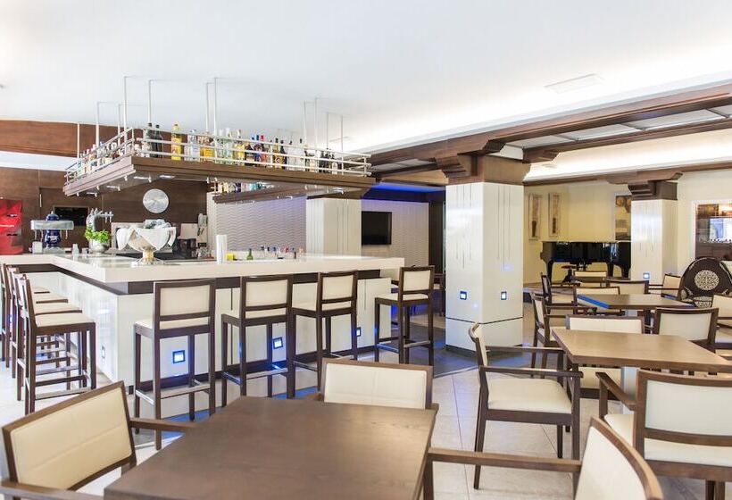 Отель Torre Azul & Spa  Adults Only