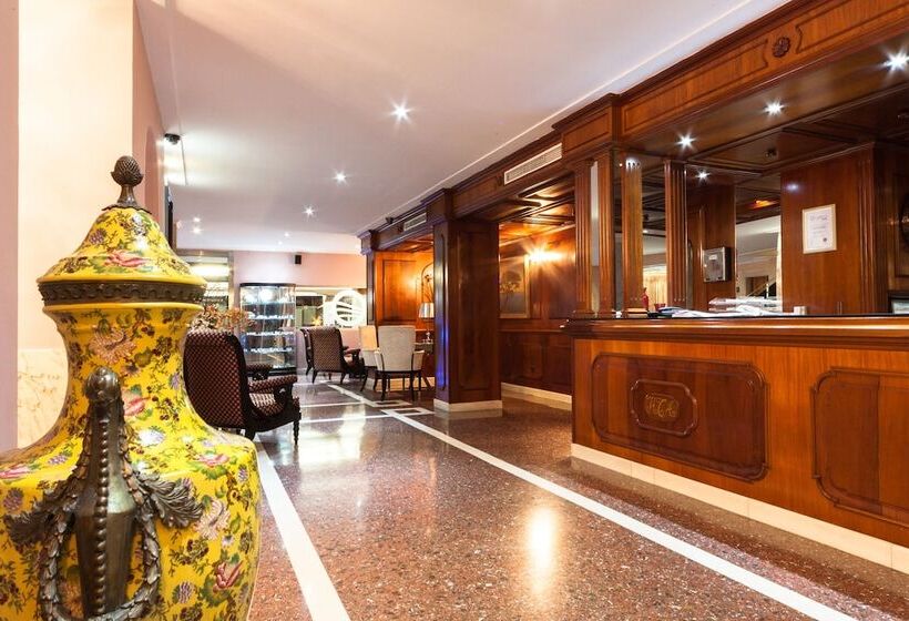 Отель Torre Azul & Spa  Adults Only