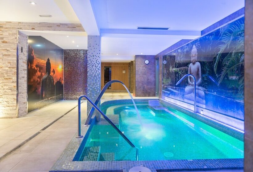 Отель Torre Azul & Spa  Adults Only