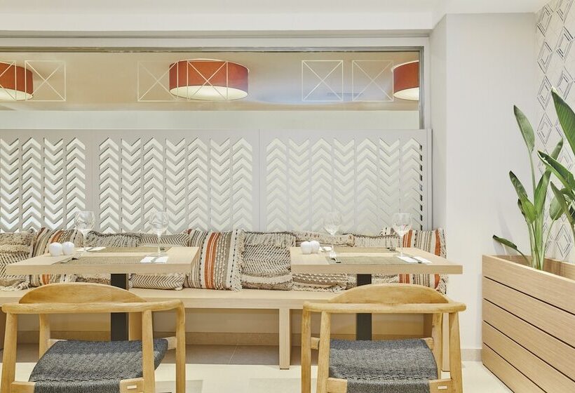 Universal Aparthotel Don Camilo