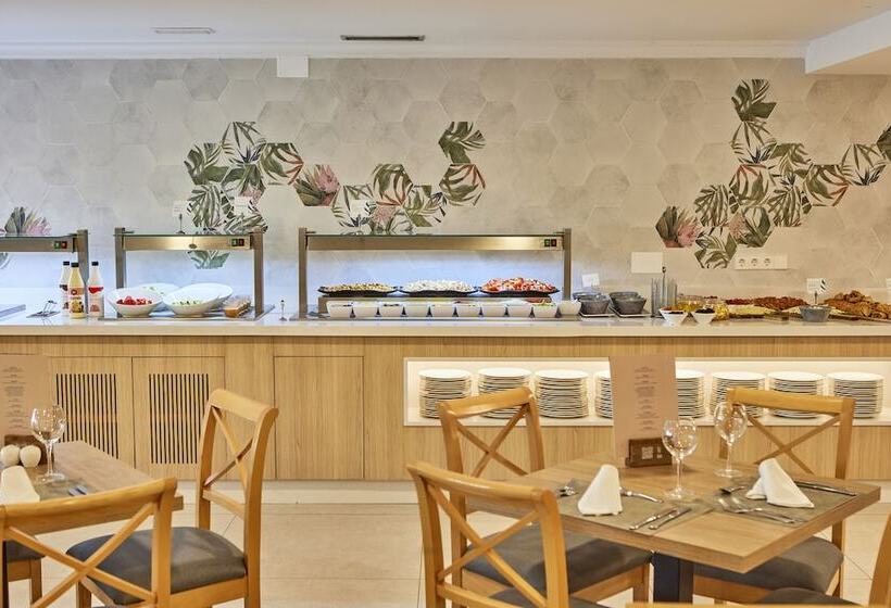 Universal Aparthotel Don Camilo