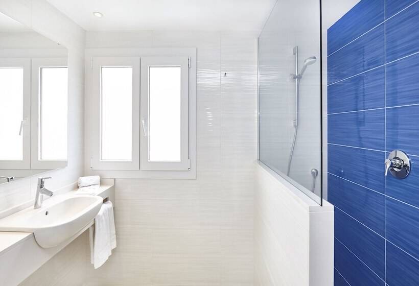 Universal Aparthotel Don Camilo