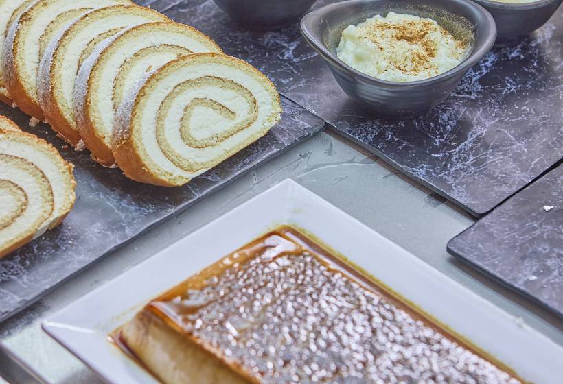 Universal Hotel Bikini