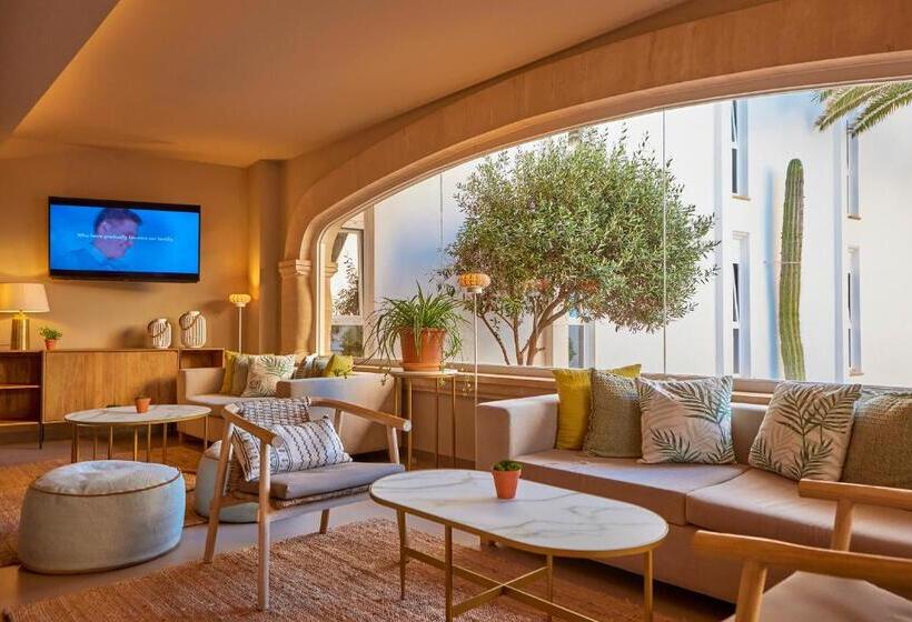 Universal Hotel Cabo Blanco Adults Only