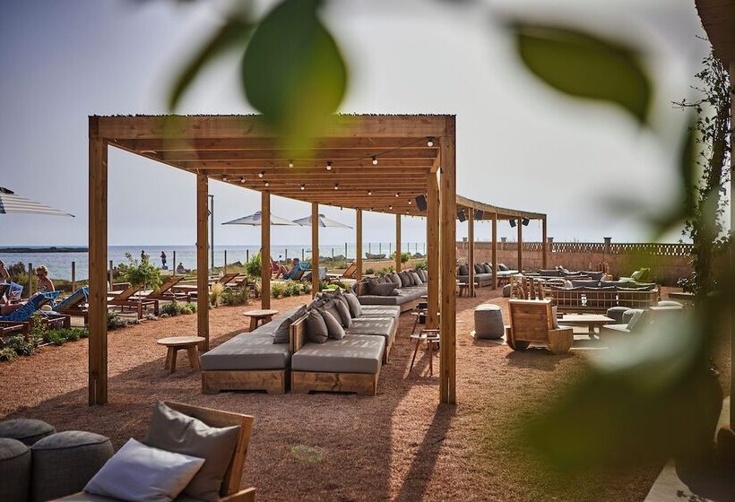 هتل Universal Grand Leon & Spa