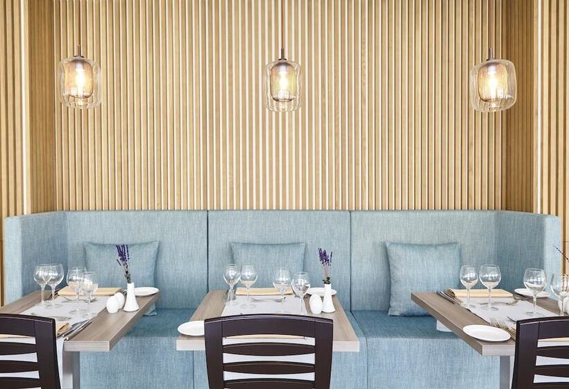 هتل Universal Grand Leon & Spa