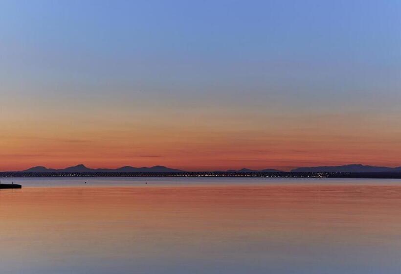 Universal Hotel Marqués