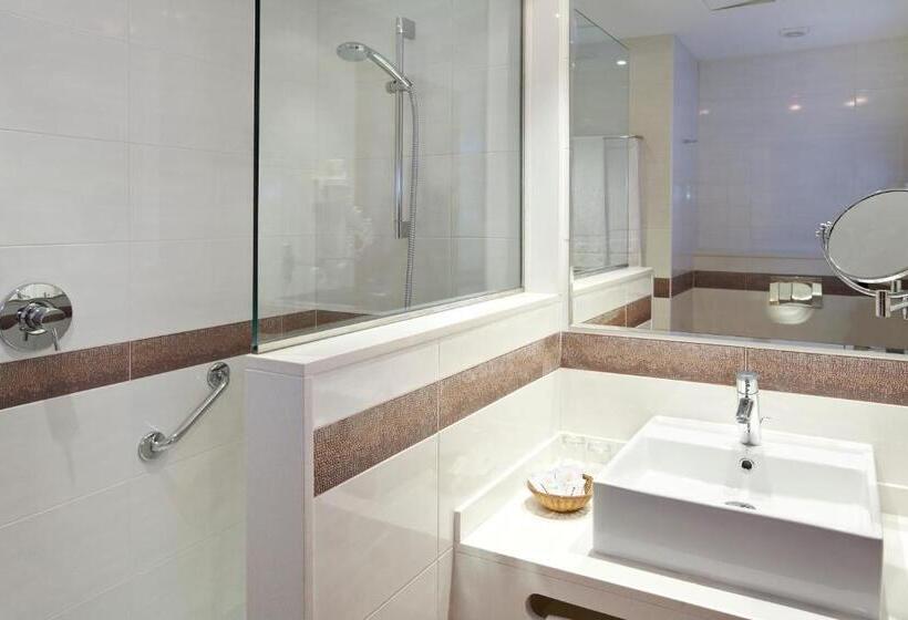 Universal Hotel Marqués