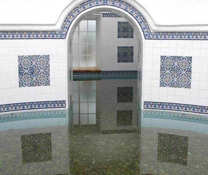 هتل Varinia Serena  Balneario De Alange