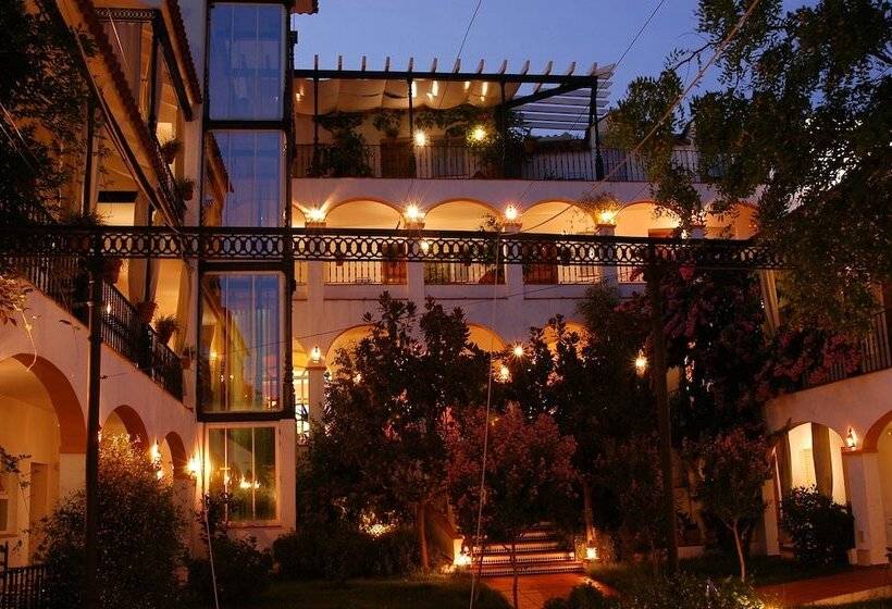 هتل Varinia Serena  Balneario De Alange