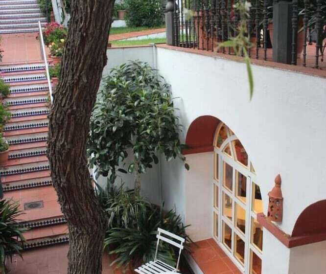 هتل Varinia Serena  Balneario De Alange