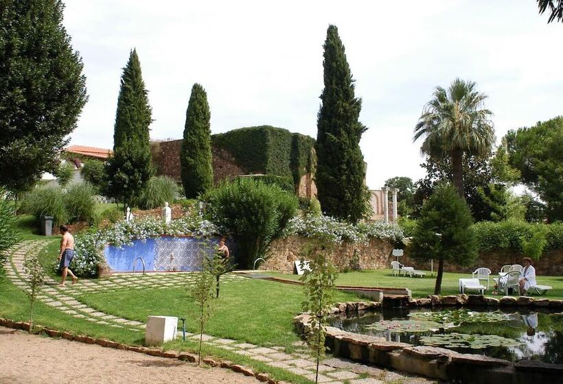 هتل Varinia Serena  Balneario De Alange