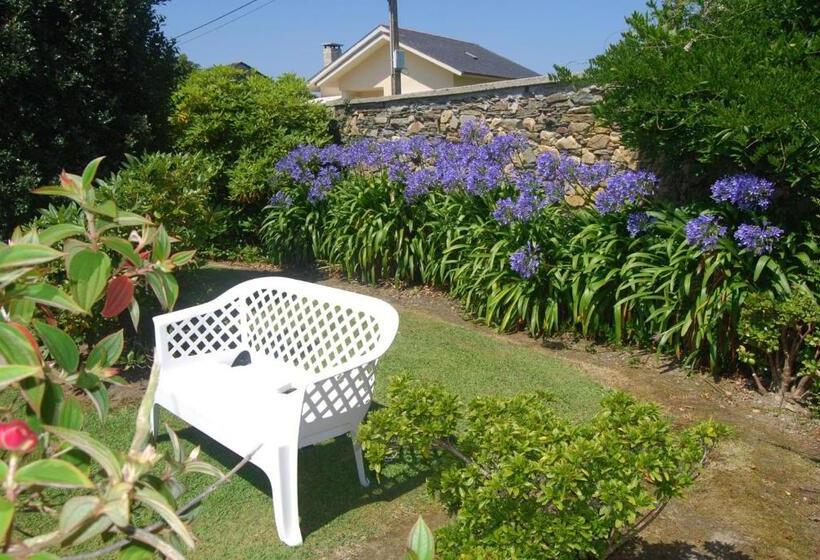 هتل Luarca Zabala