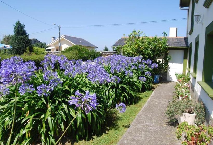 هتل Luarca Zabala