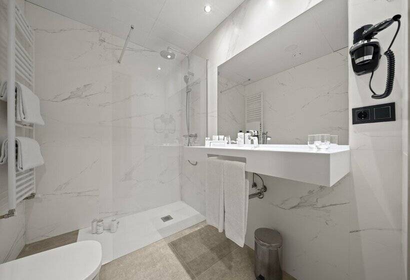 ホテル Zentral Ramiro I