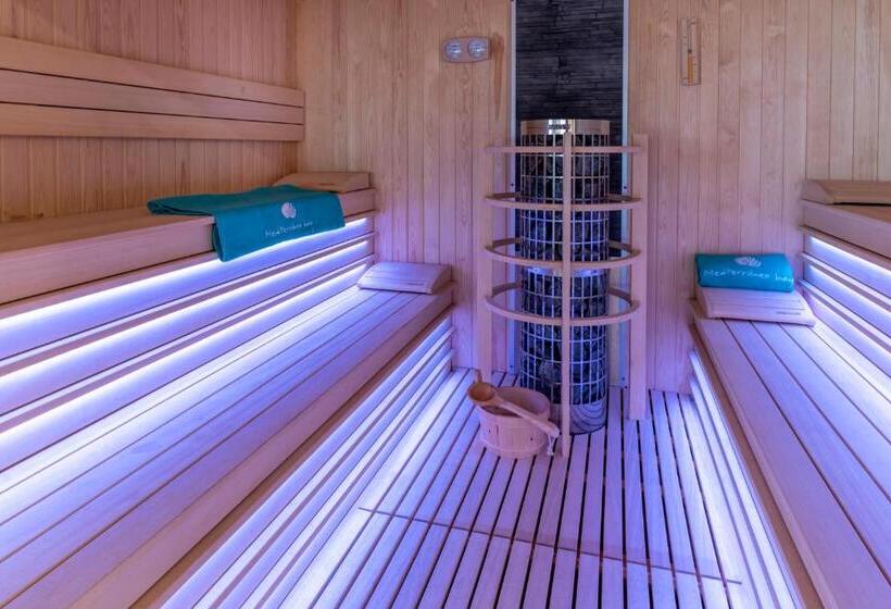 Mediterráneo Bay Hotel & Resort