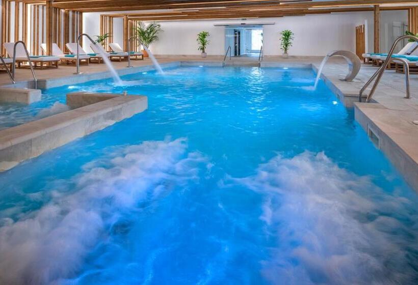 Mediterráneo Bay Hotel & Resort