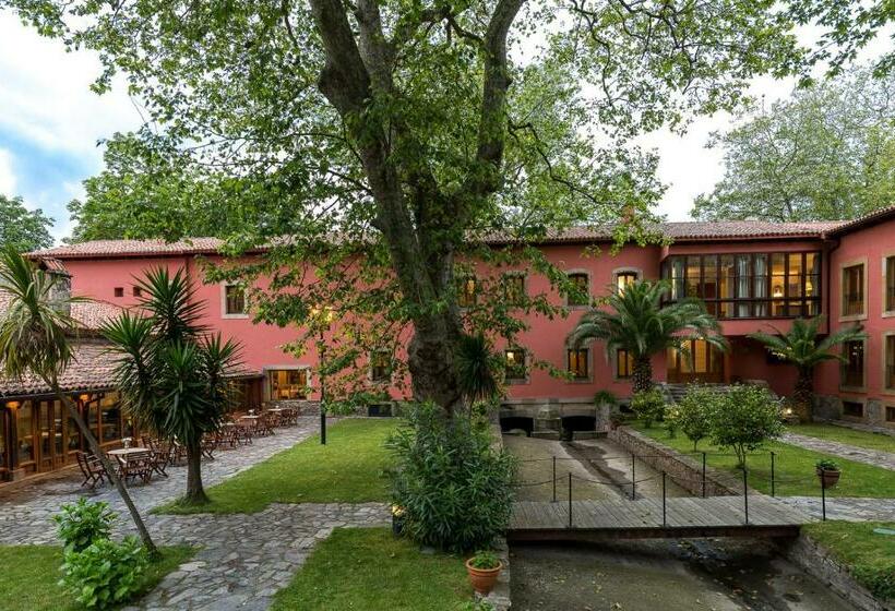 Parador De Gijon