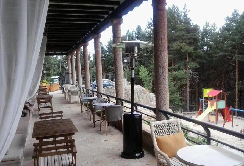 Parador De Gredos