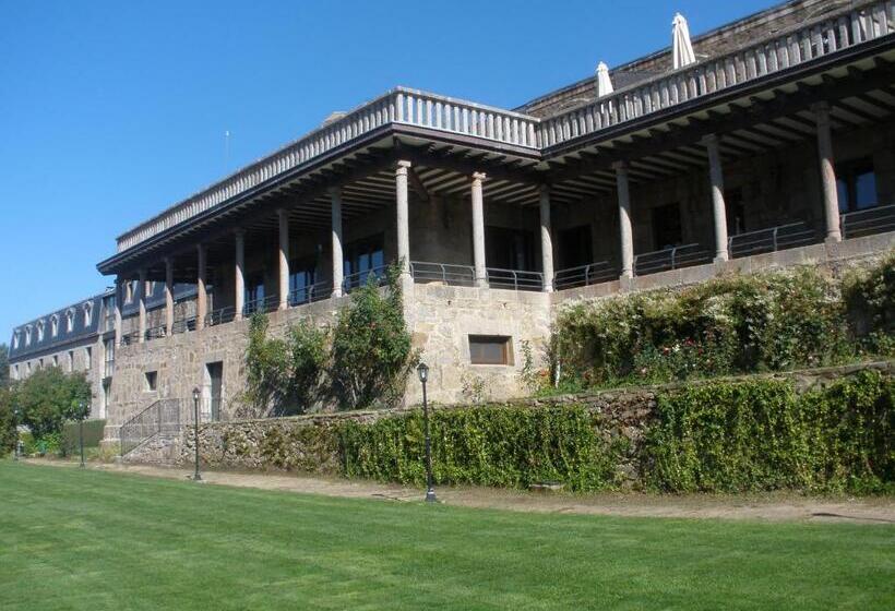 Parador De Gredos