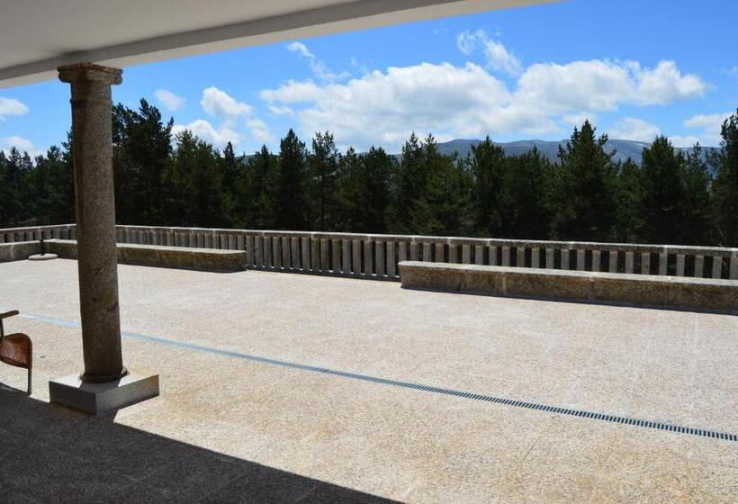 Parador De Gredos