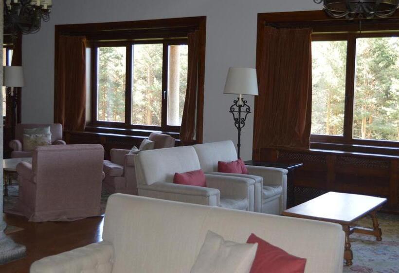 Parador De Gredos