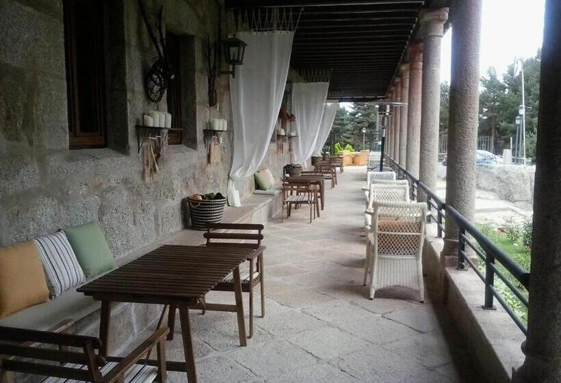 Parador De Gredos