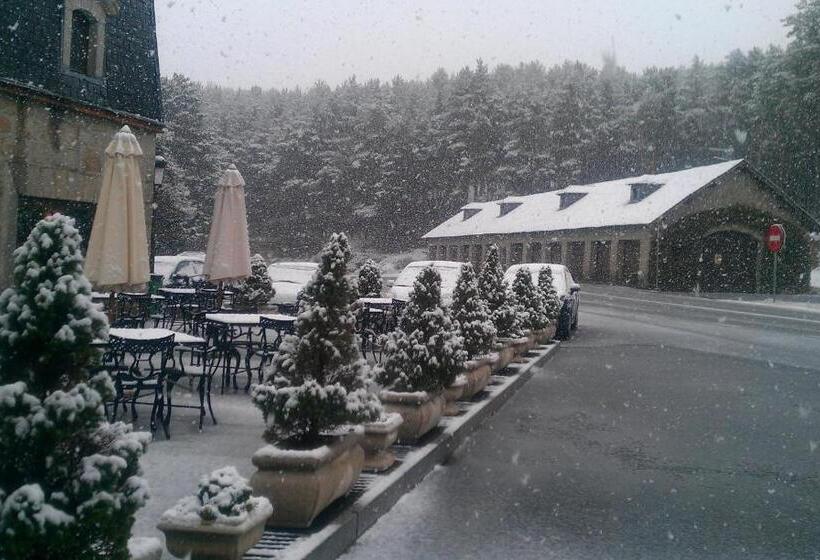 Parador De Gredos