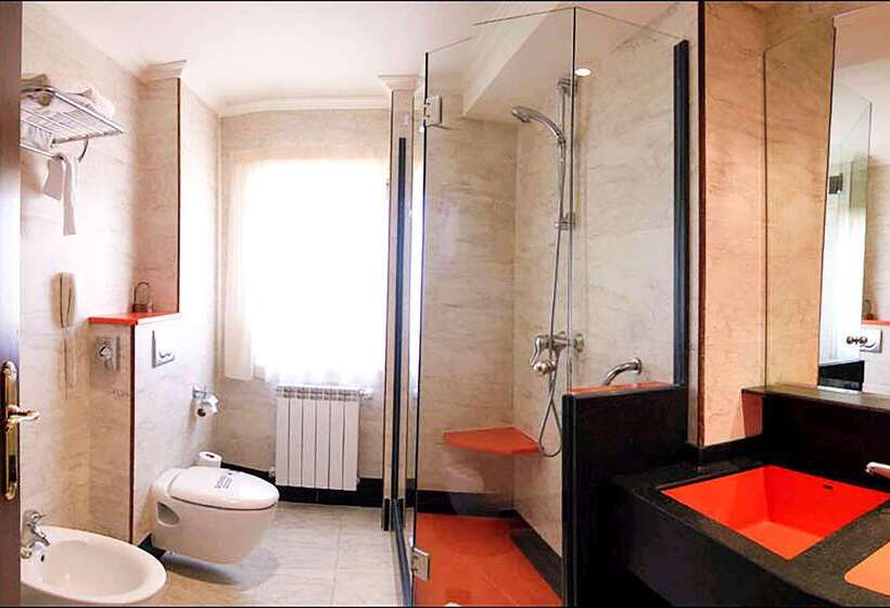 Sercotel Cuatro Postes