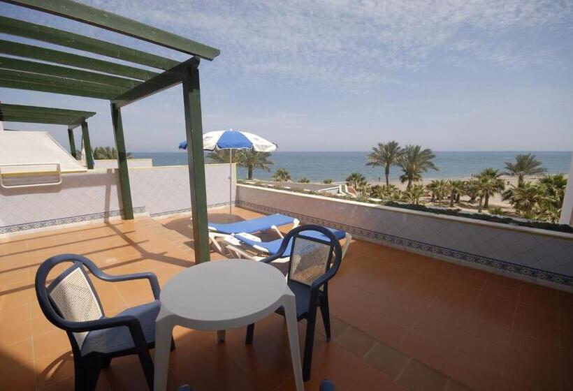 فندق Playavera
