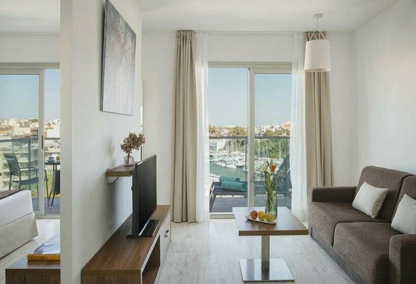 Portodrach Aparthotel & Suites