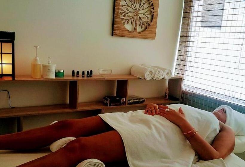 Casa Luis Apartments