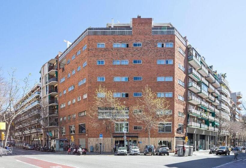 Отель Acta Antibes