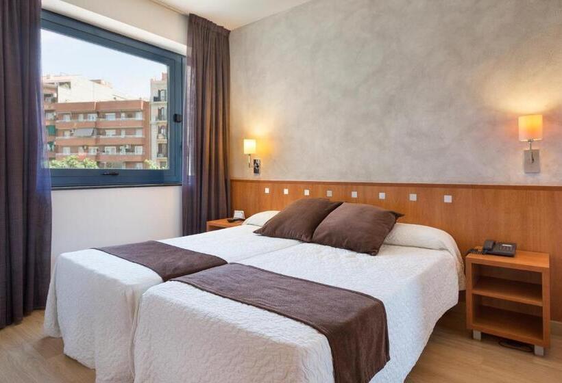 Отель Acta Azul Barcelona