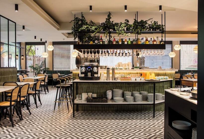 Отель Acta City 47