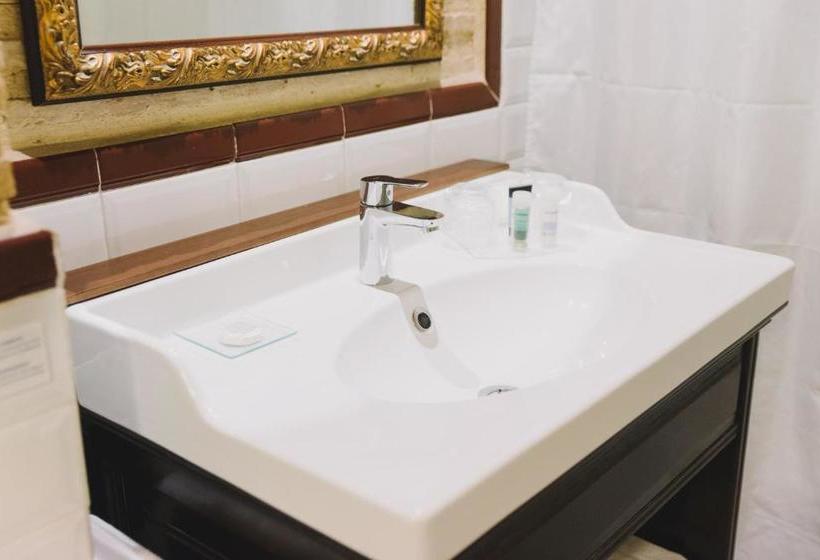 فندق Ad Hoc Monumental 1881